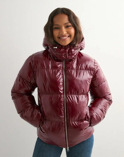 Chaqueta acolchada Noemi con capucha
